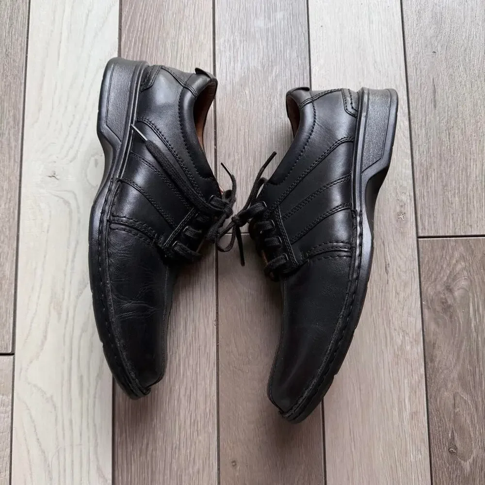 Clarks collection black